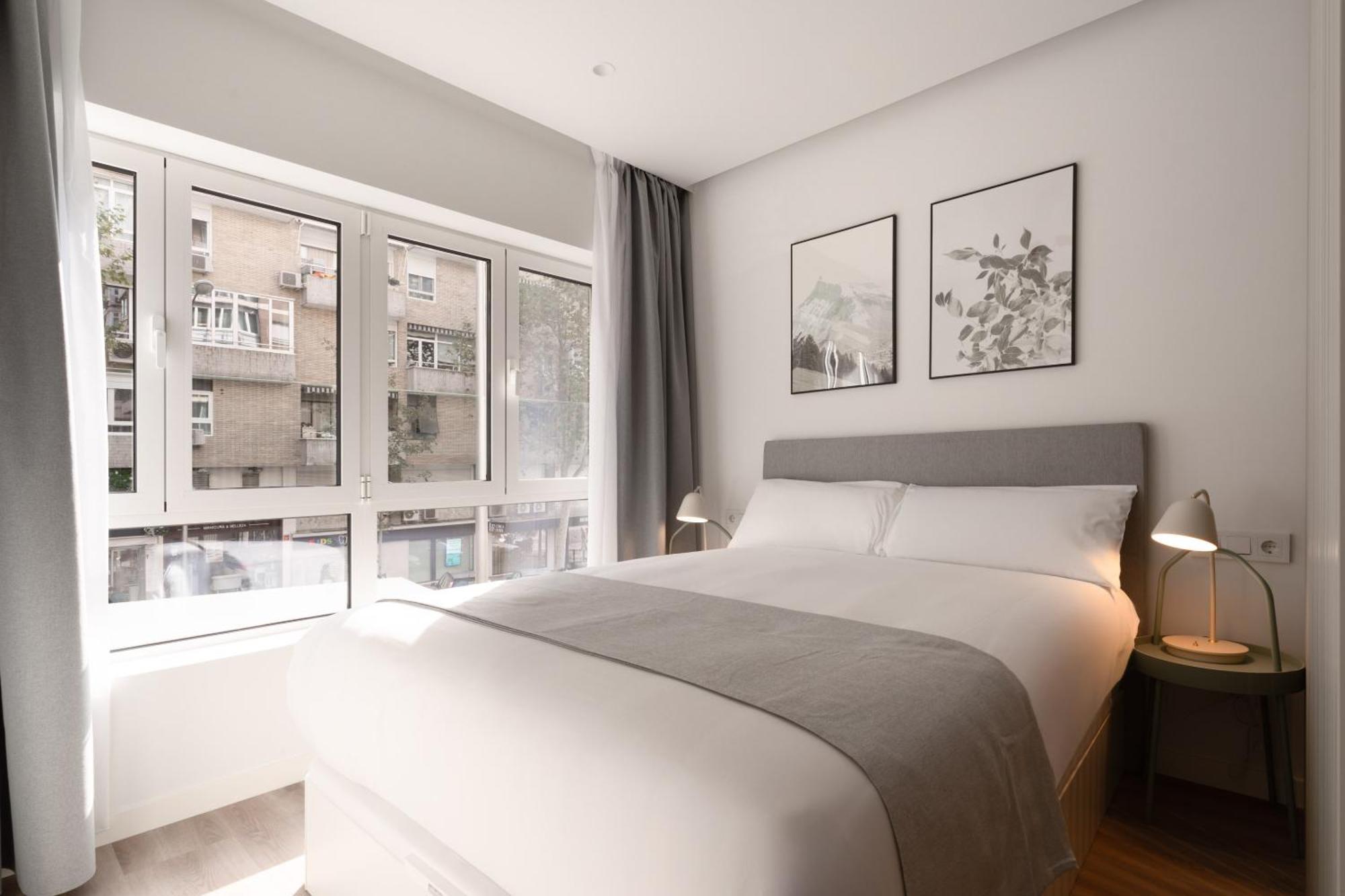 Limehome Madrid Calle De Juan Hurtado De Mendoza エクステリア 写真